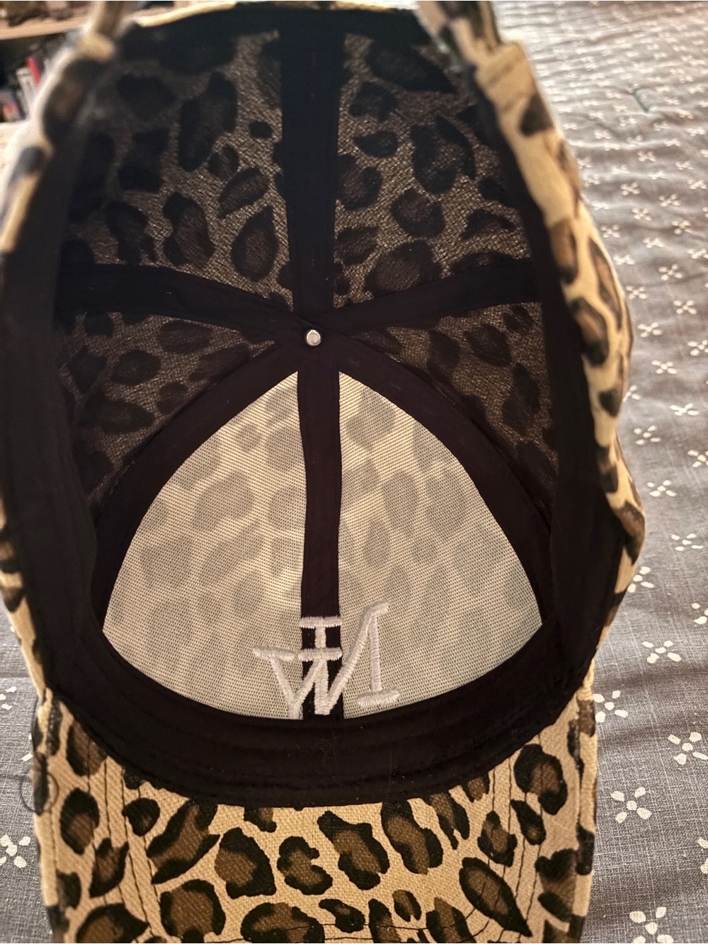 Leopard Print Baseball Cap with White NY Logo - Picture 2 of 2